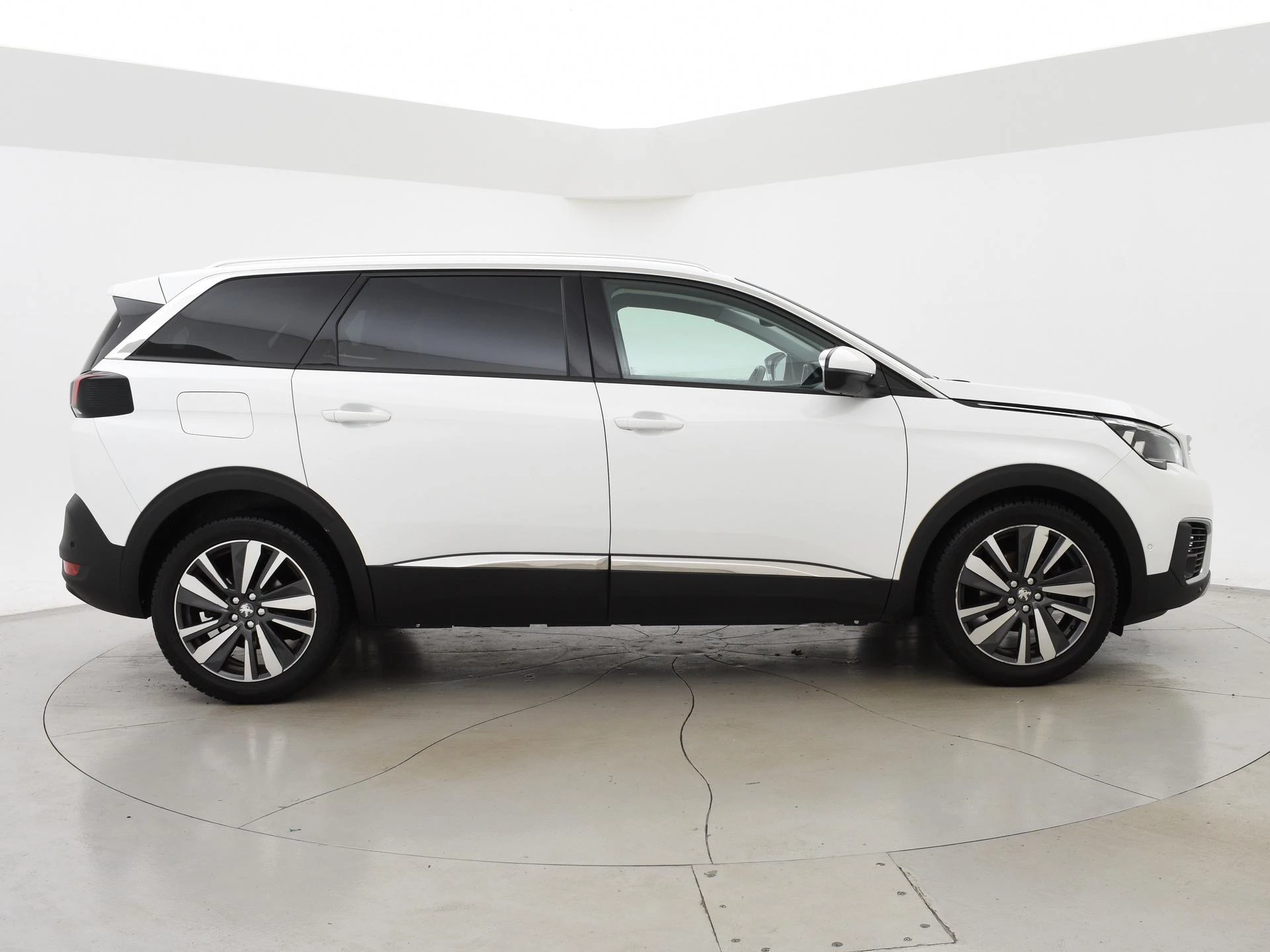 Hoofdafbeelding Peugeot 5008
