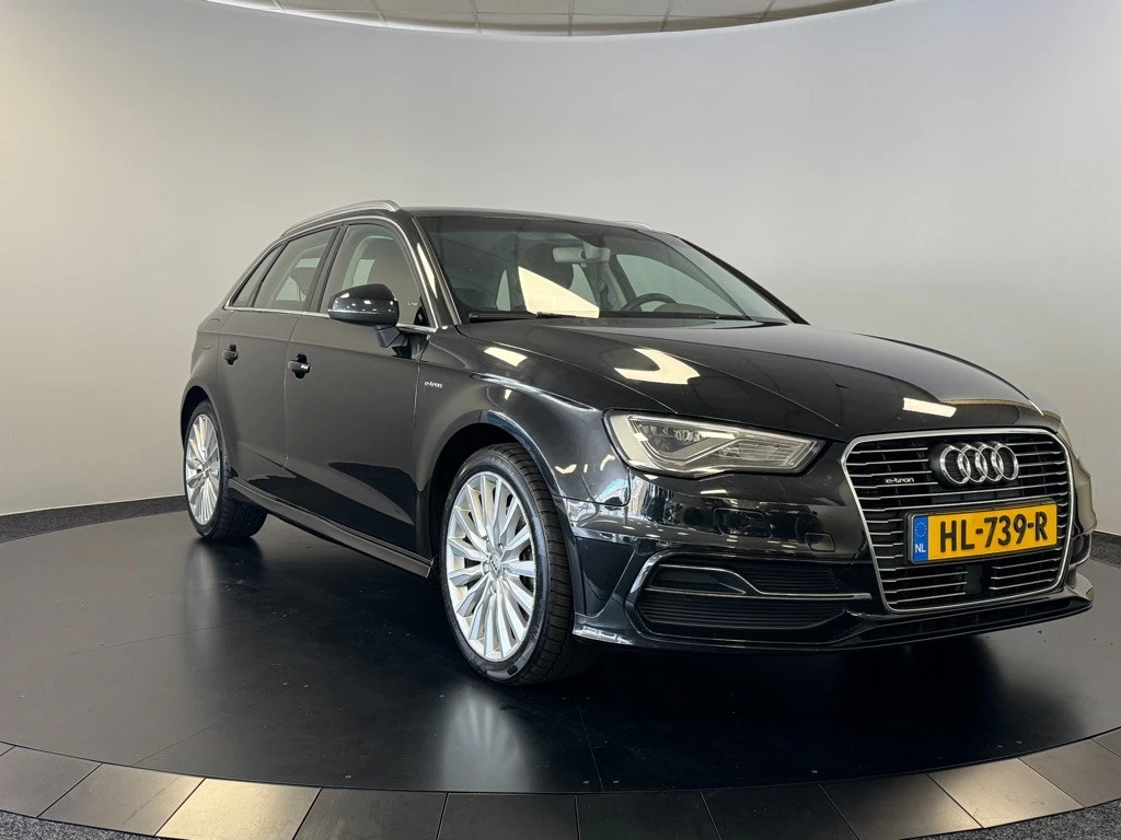 Hoofdafbeelding Audi e-tron