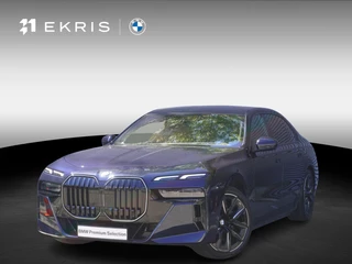 BMW 7 Serie 750e xDrive M Sportpakket Pro | Integral Active Steering | Glazen panoramadak Sky Lounge | Driving Assistant Professional | Multifunctionele Stoelen achterin | Trekhaak met elektrisch wegklapbare kogel