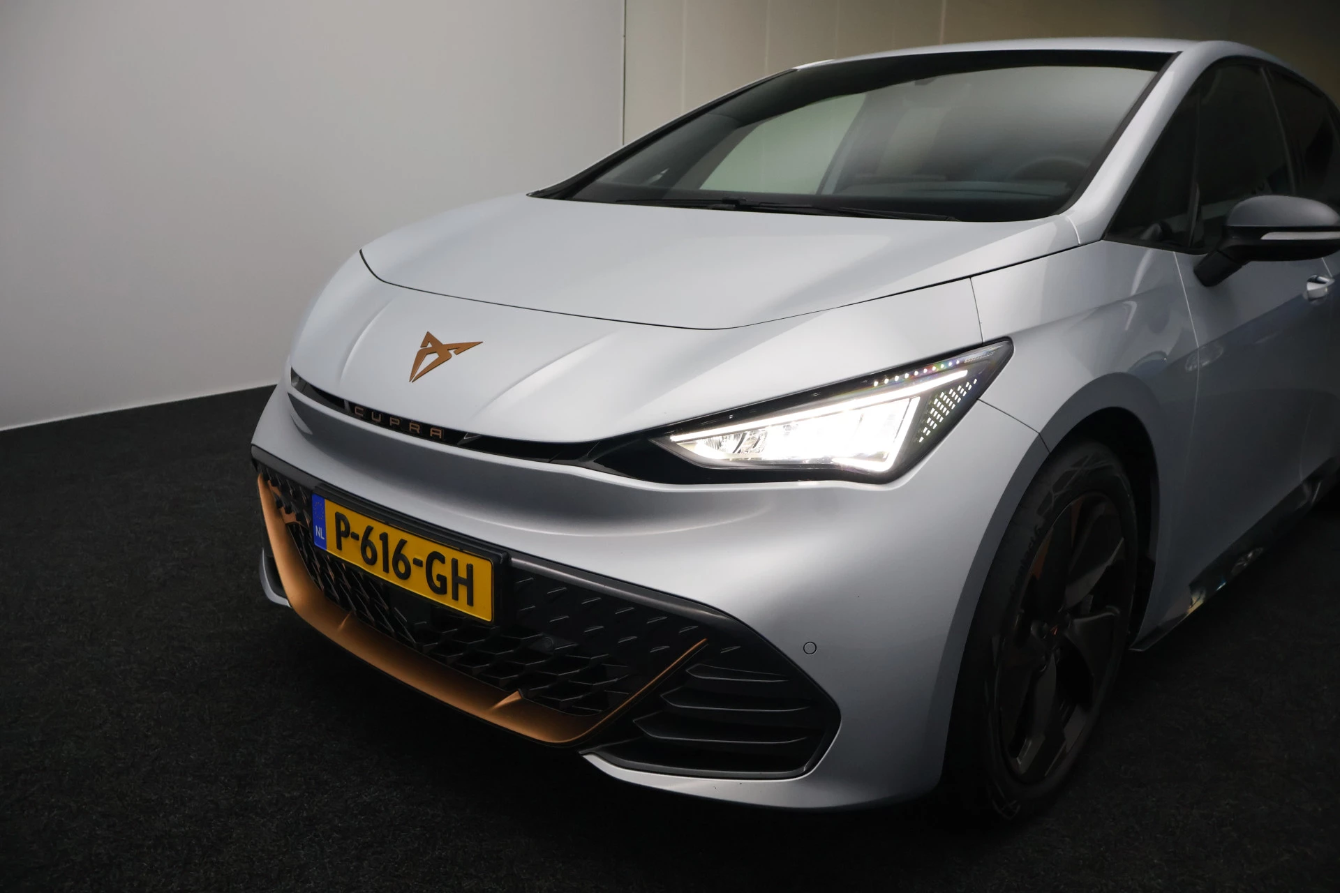 Hoofdafbeelding CUPRA Born