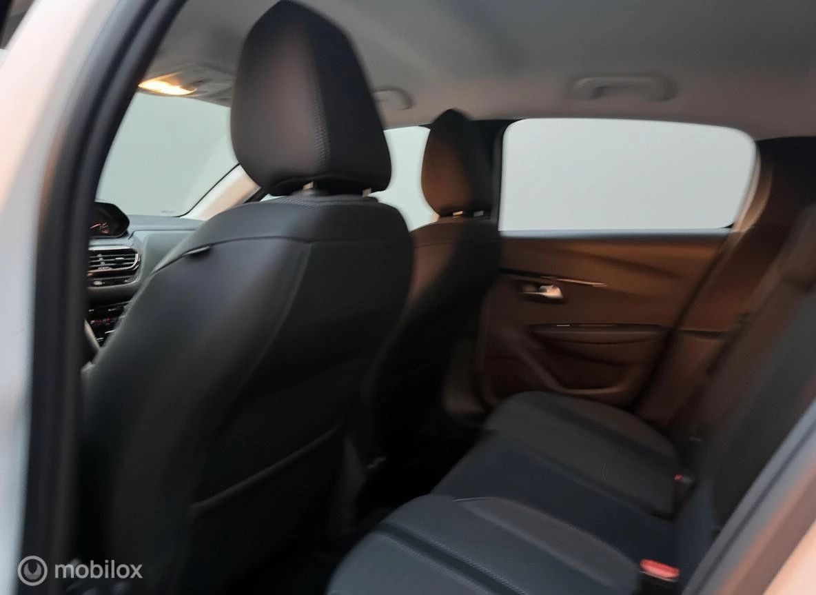 Hoofdafbeelding Peugeot e-208