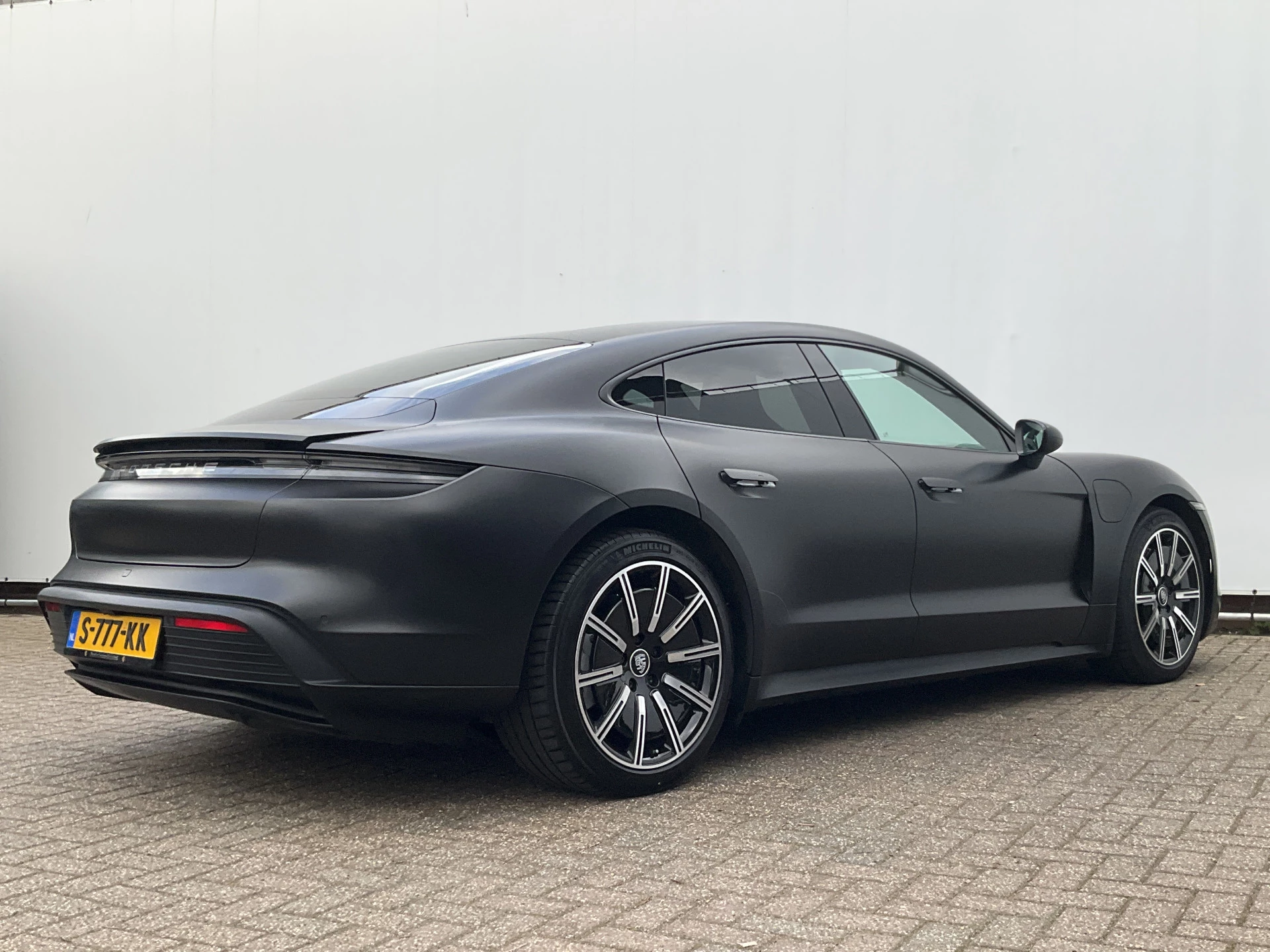 Hoofdafbeelding Porsche Taycan