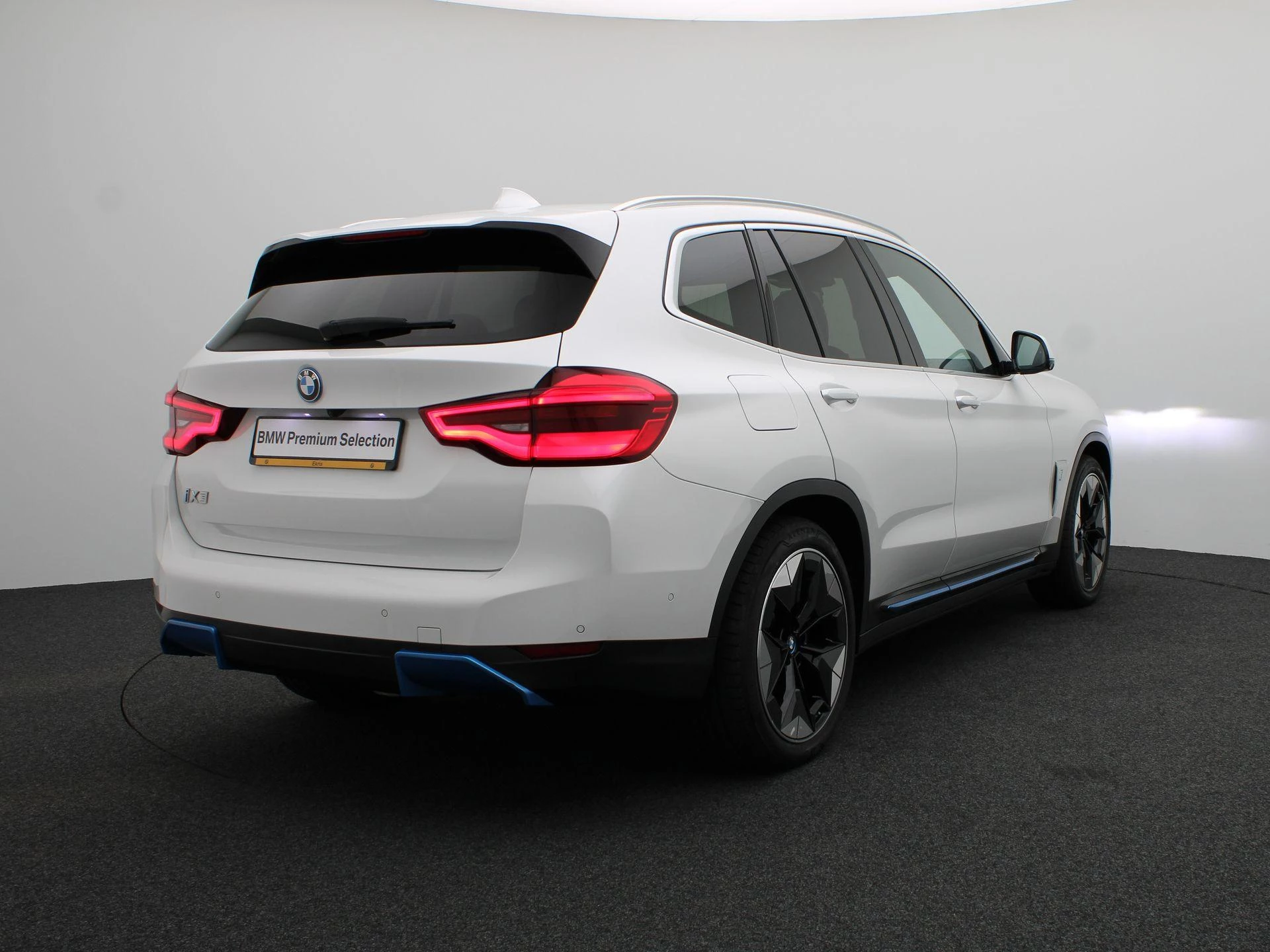 Hoofdafbeelding BMW iX3