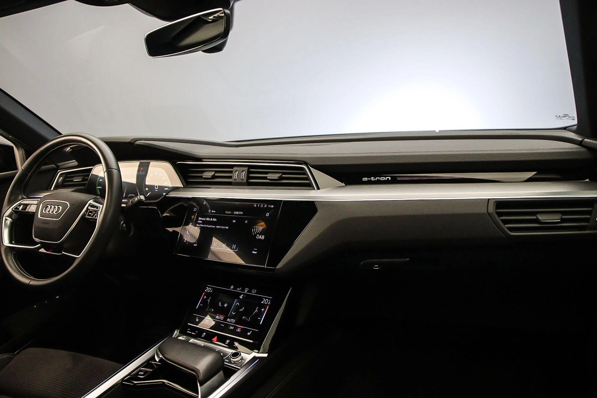 Hoofdafbeelding Audi e-tron
