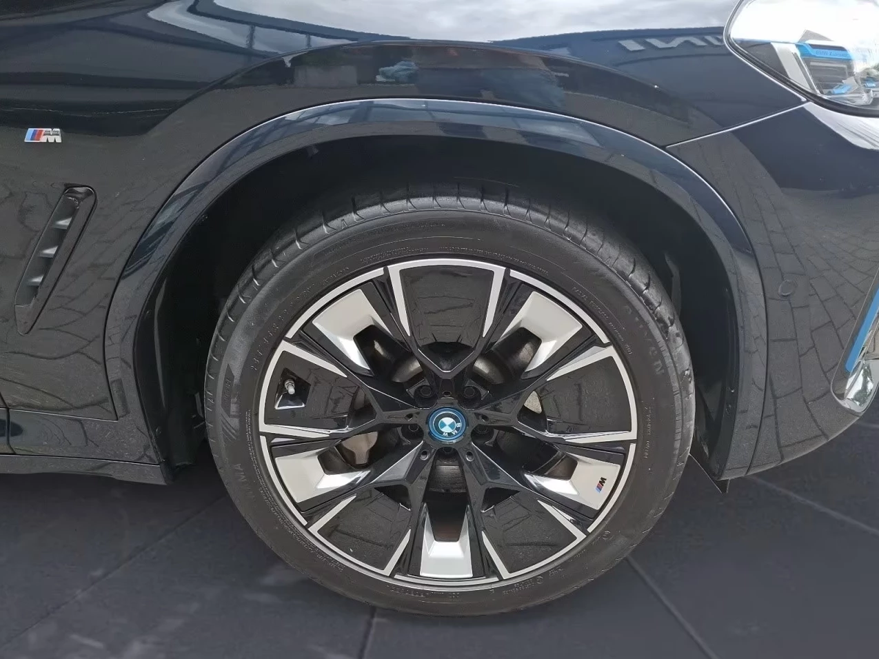Hoofdafbeelding BMW iX3