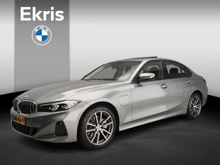 BMW 3 Serie Sedan 330e | LED | HUD | Schuifdak | Stoelverwarming | Surround view | DAB | Alu 18 inch