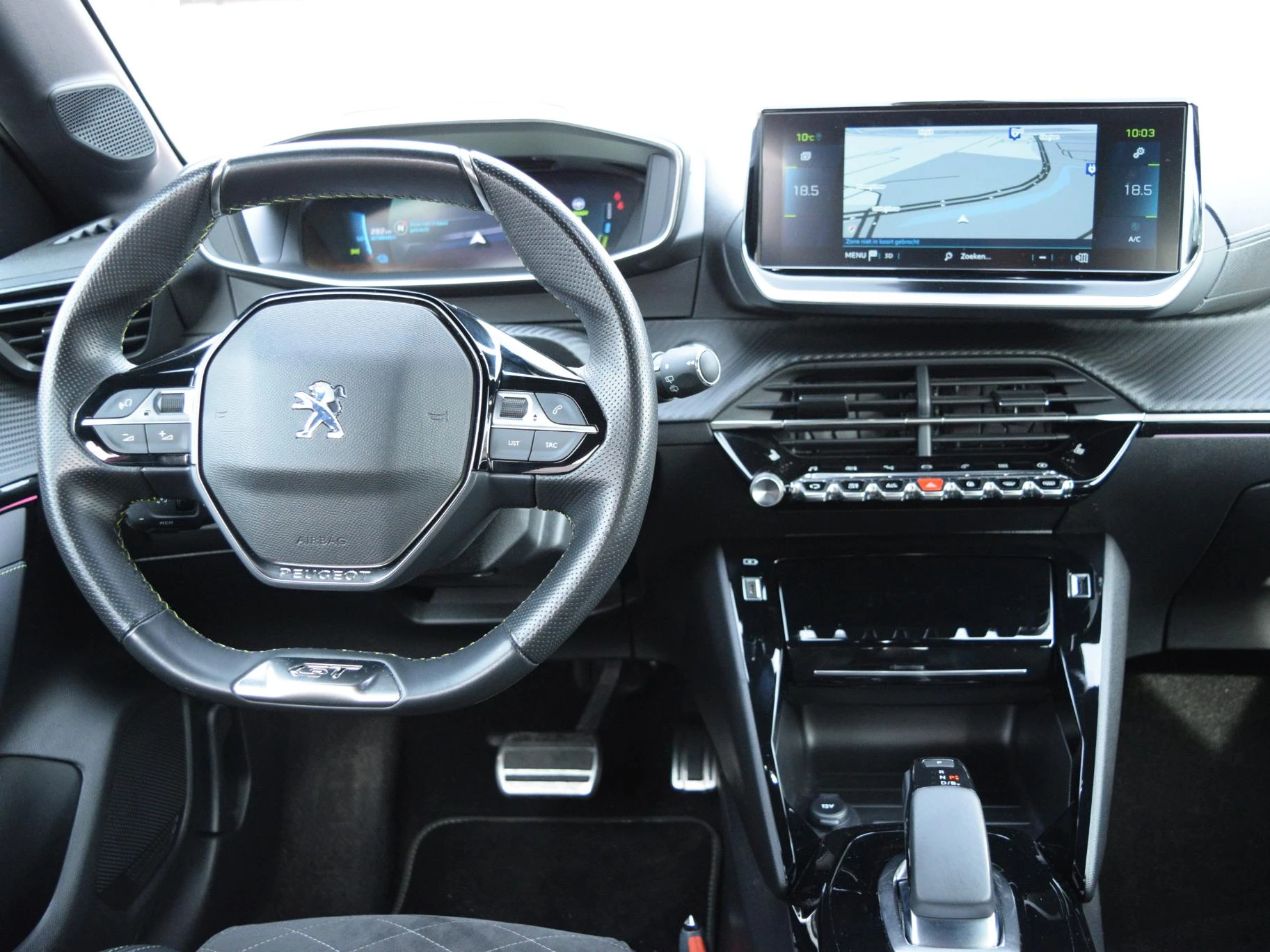 Hoofdafbeelding Peugeot e-208