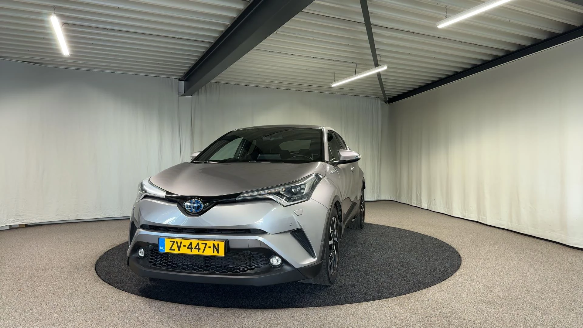 Hoofdafbeelding Toyota C-HR