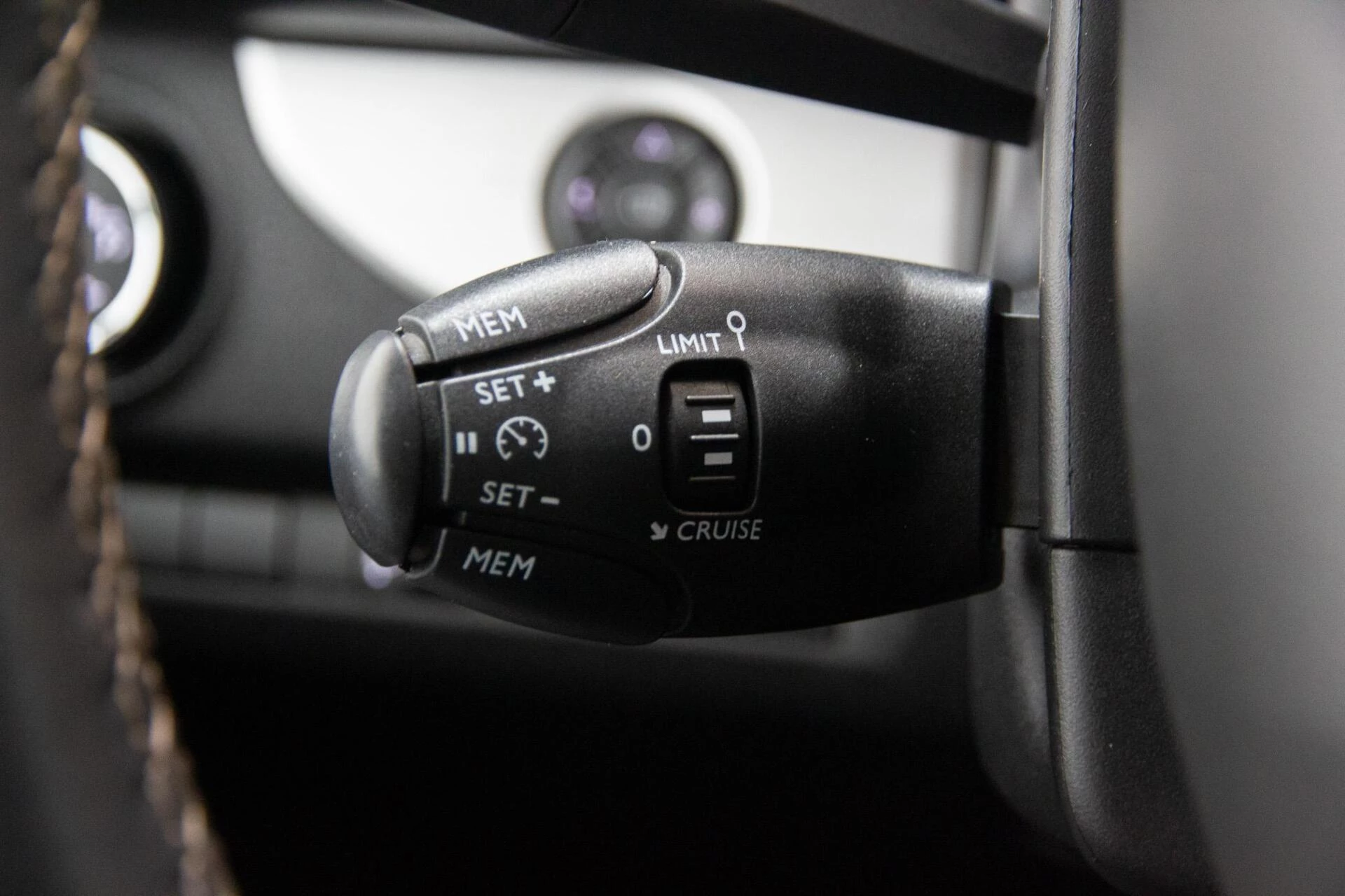 Hoofdafbeelding Peugeot e-Traveller