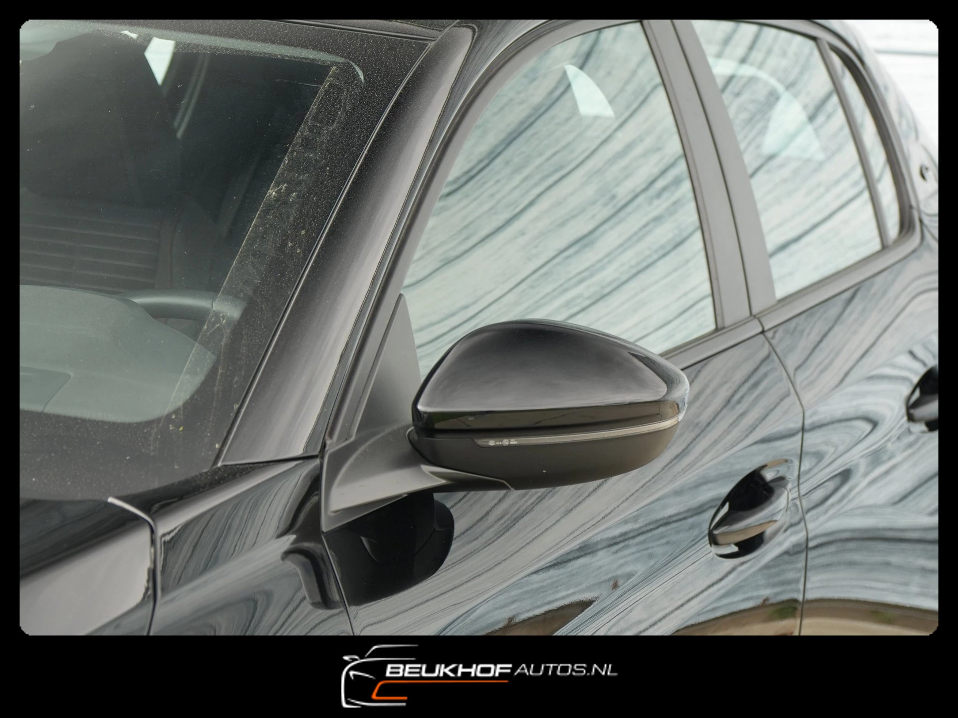 Hoofdafbeelding Peugeot e-208