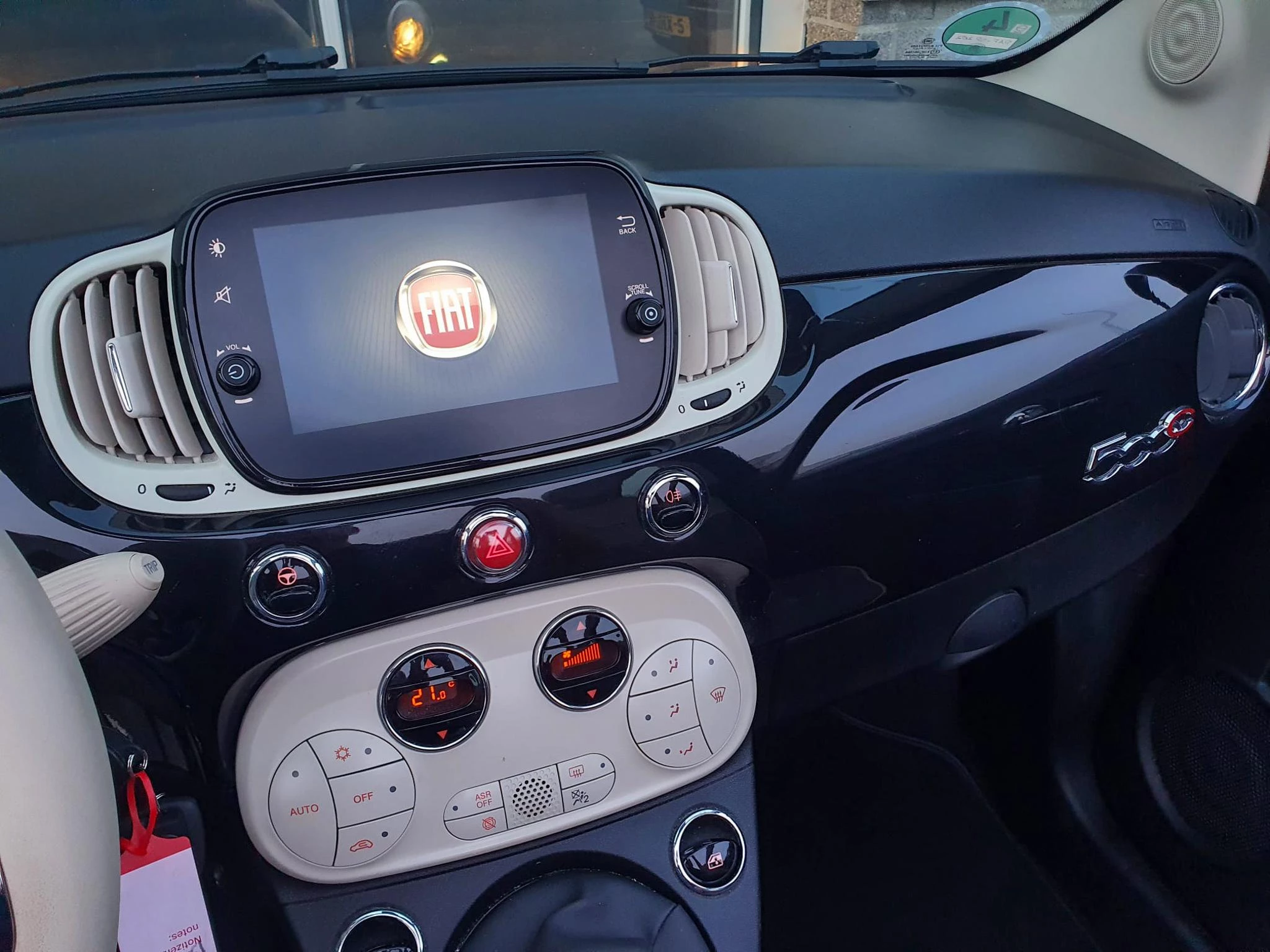 Hoofdafbeelding Fiat 500C