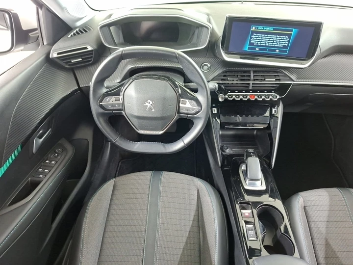 Hoofdafbeelding Peugeot e-208