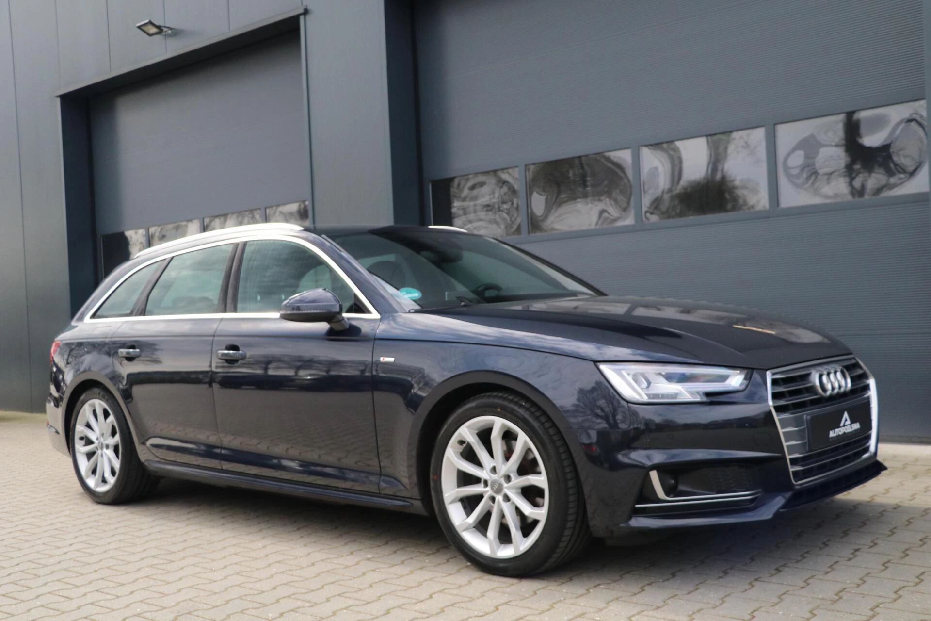 Hoofdafbeelding Audi A4