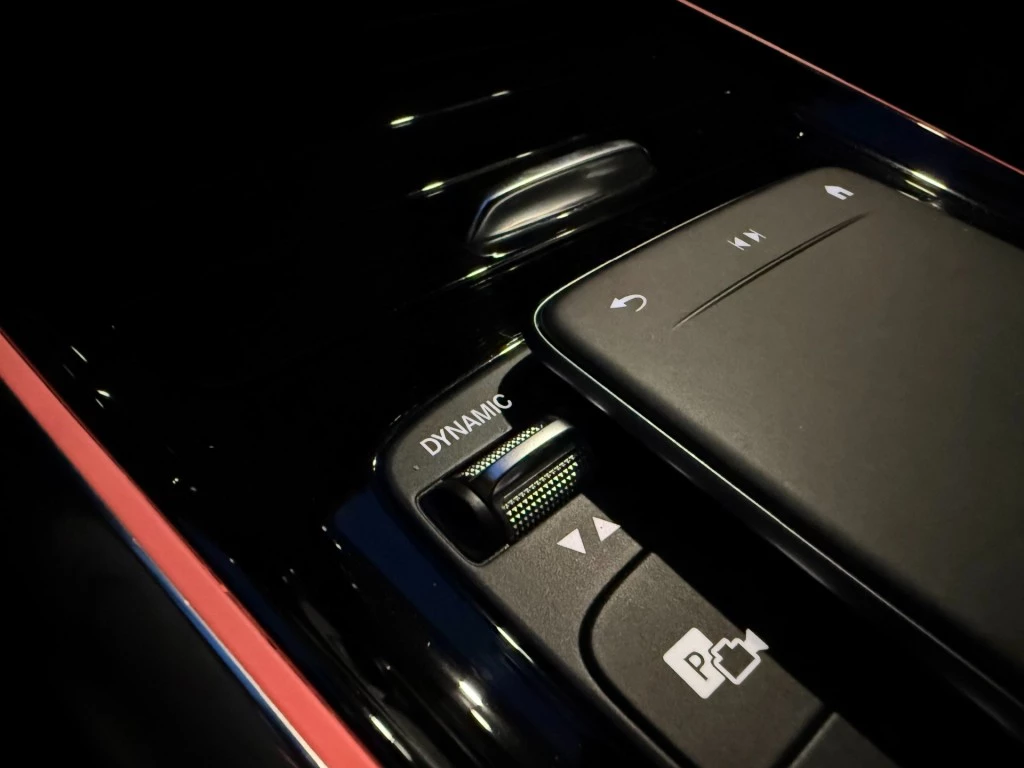 Hoofdafbeelding Mercedes-Benz EQA