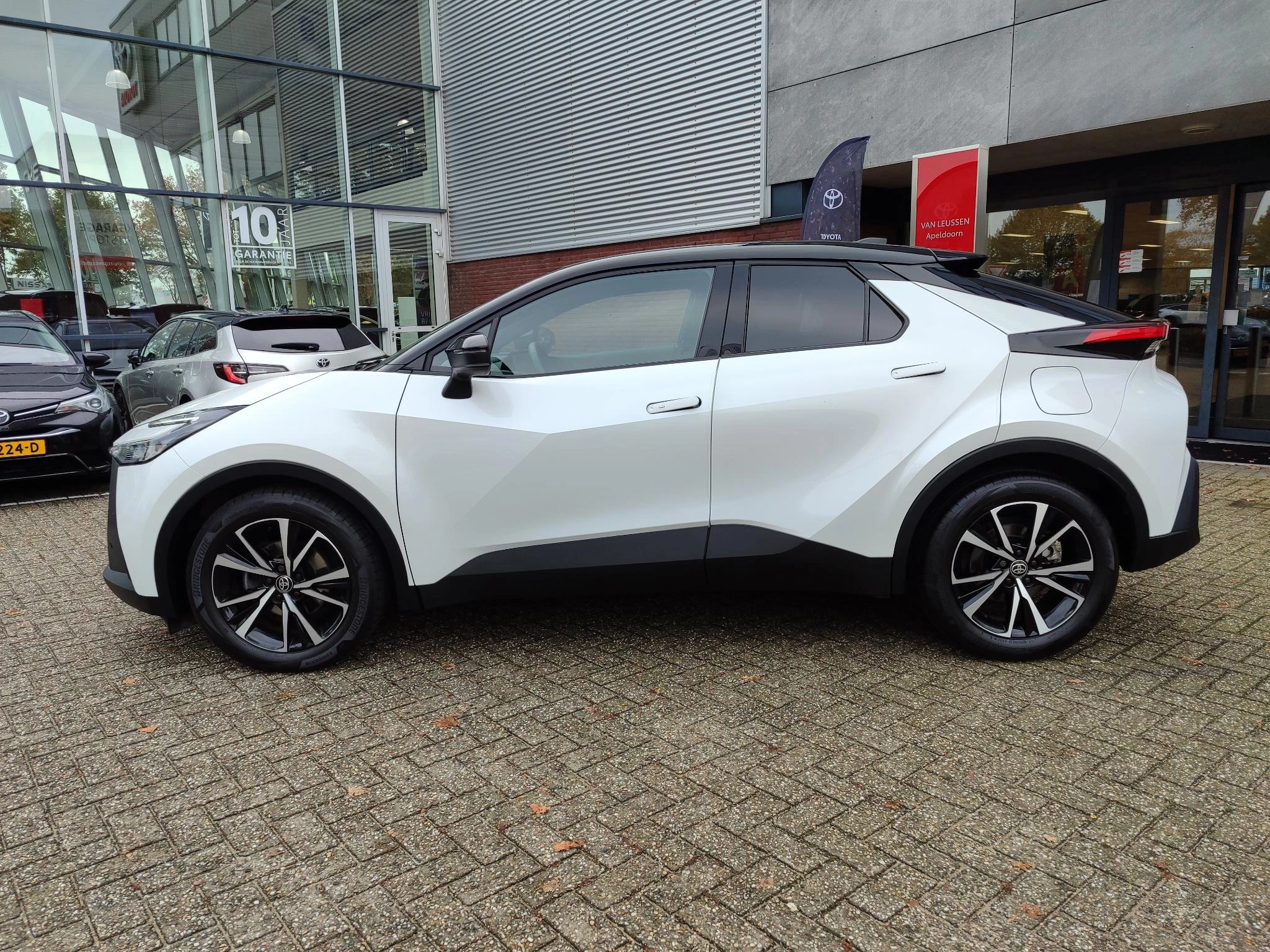 Hoofdafbeelding Toyota C-HR