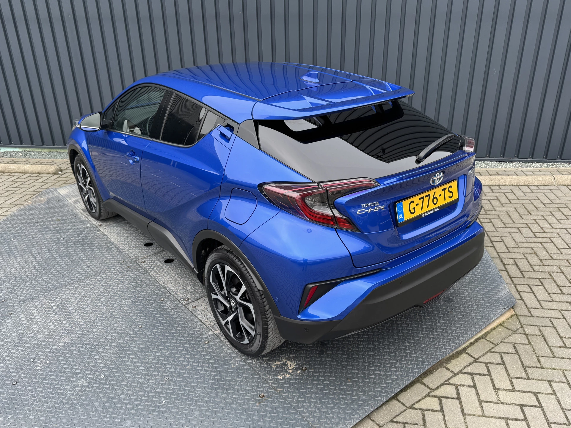 Hoofdafbeelding Toyota C-HR