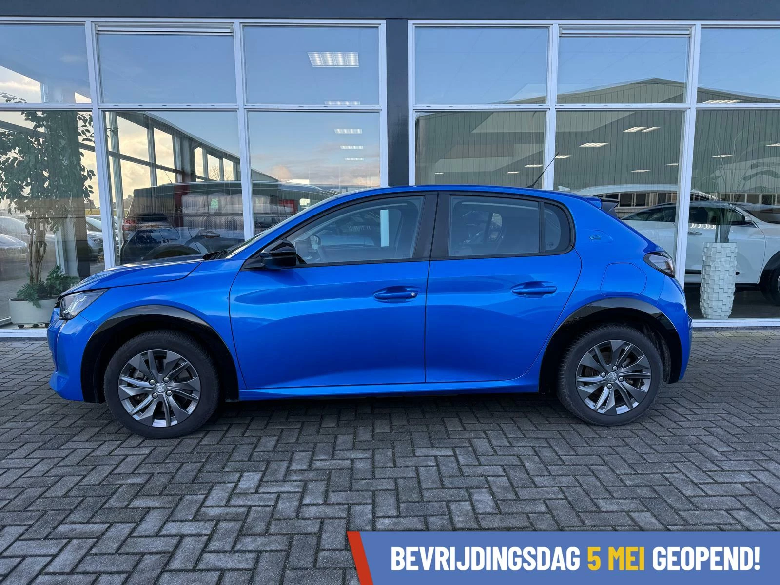 Hoofdafbeelding Peugeot e-208