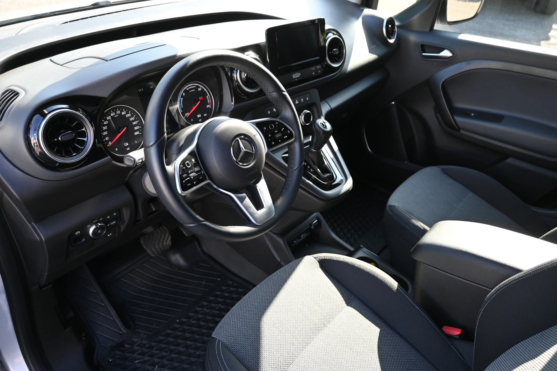 Hoofdafbeelding Mercedes-Benz eCitan