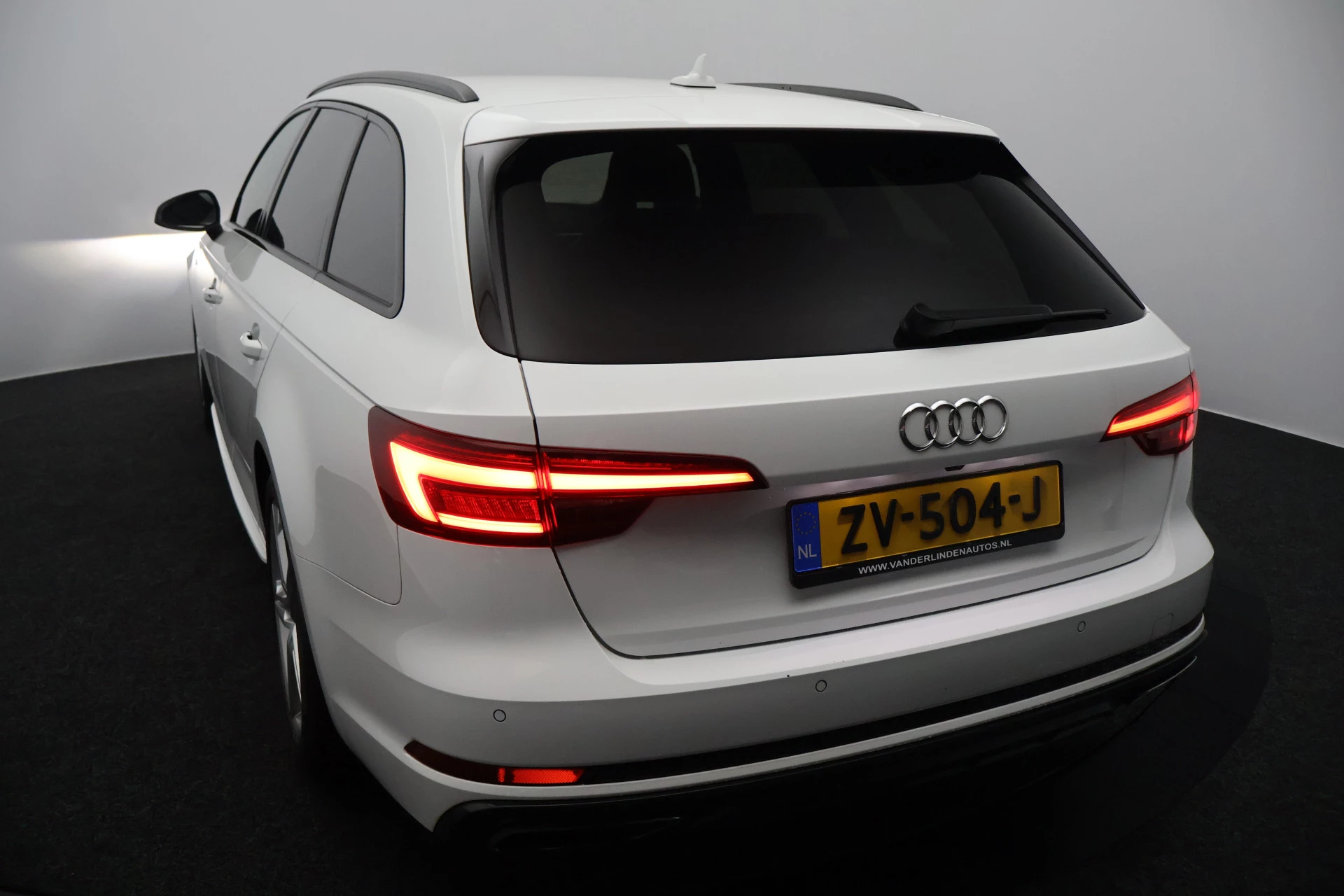 Hoofdafbeelding Audi A4