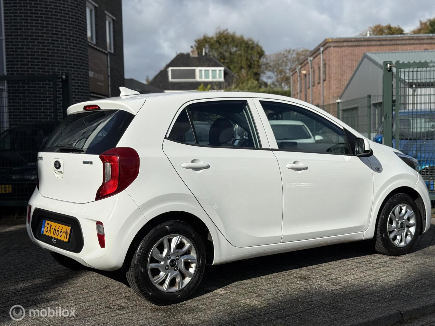 Hoofdafbeelding Kia Picanto