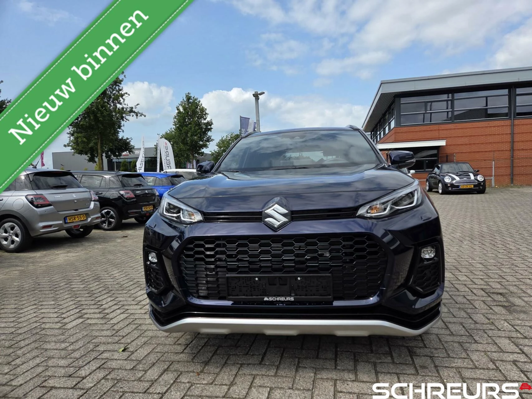 Hoofdafbeelding Suzuki Across