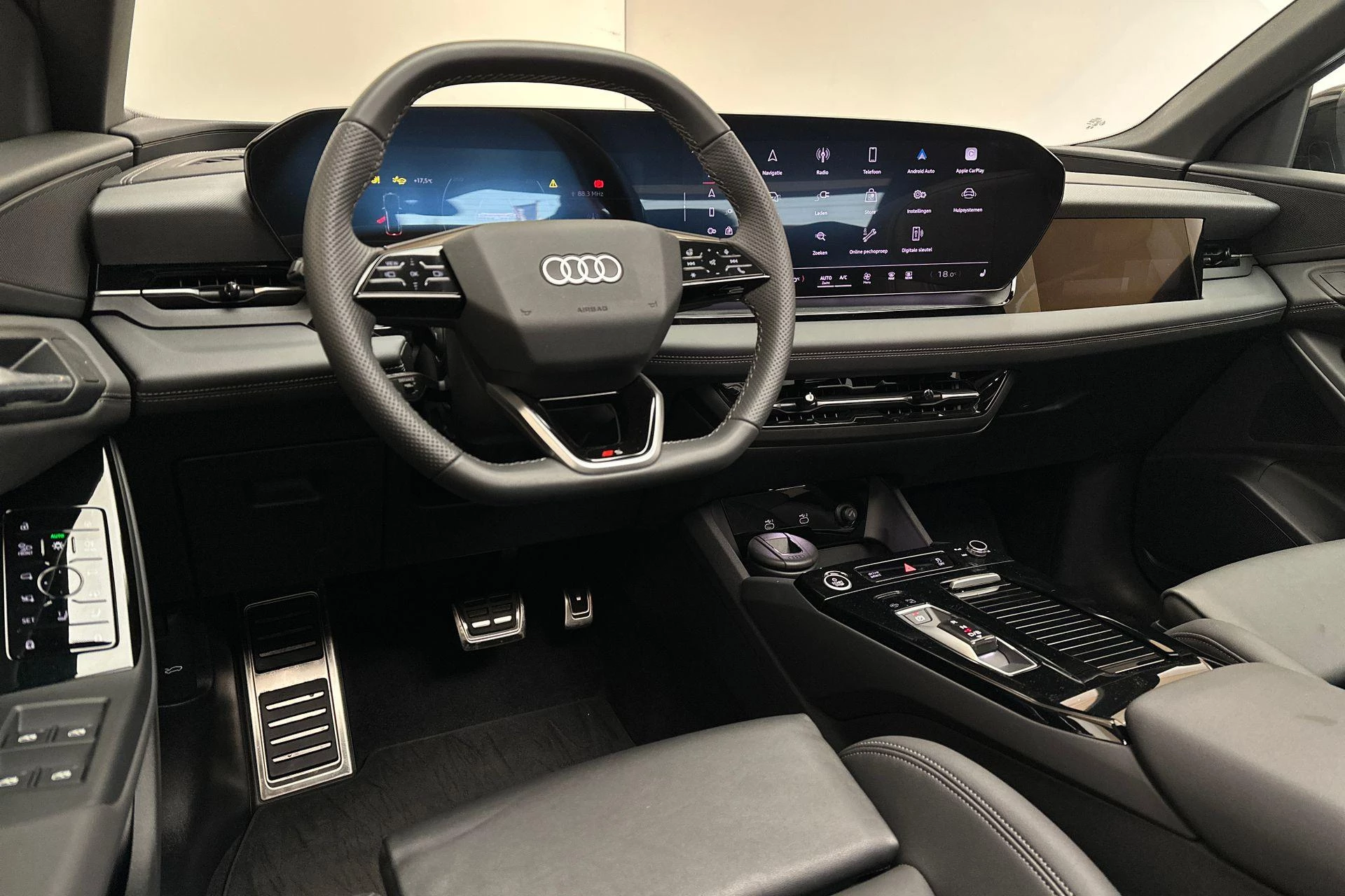 Hoofdafbeelding Audi Q6 e-tron