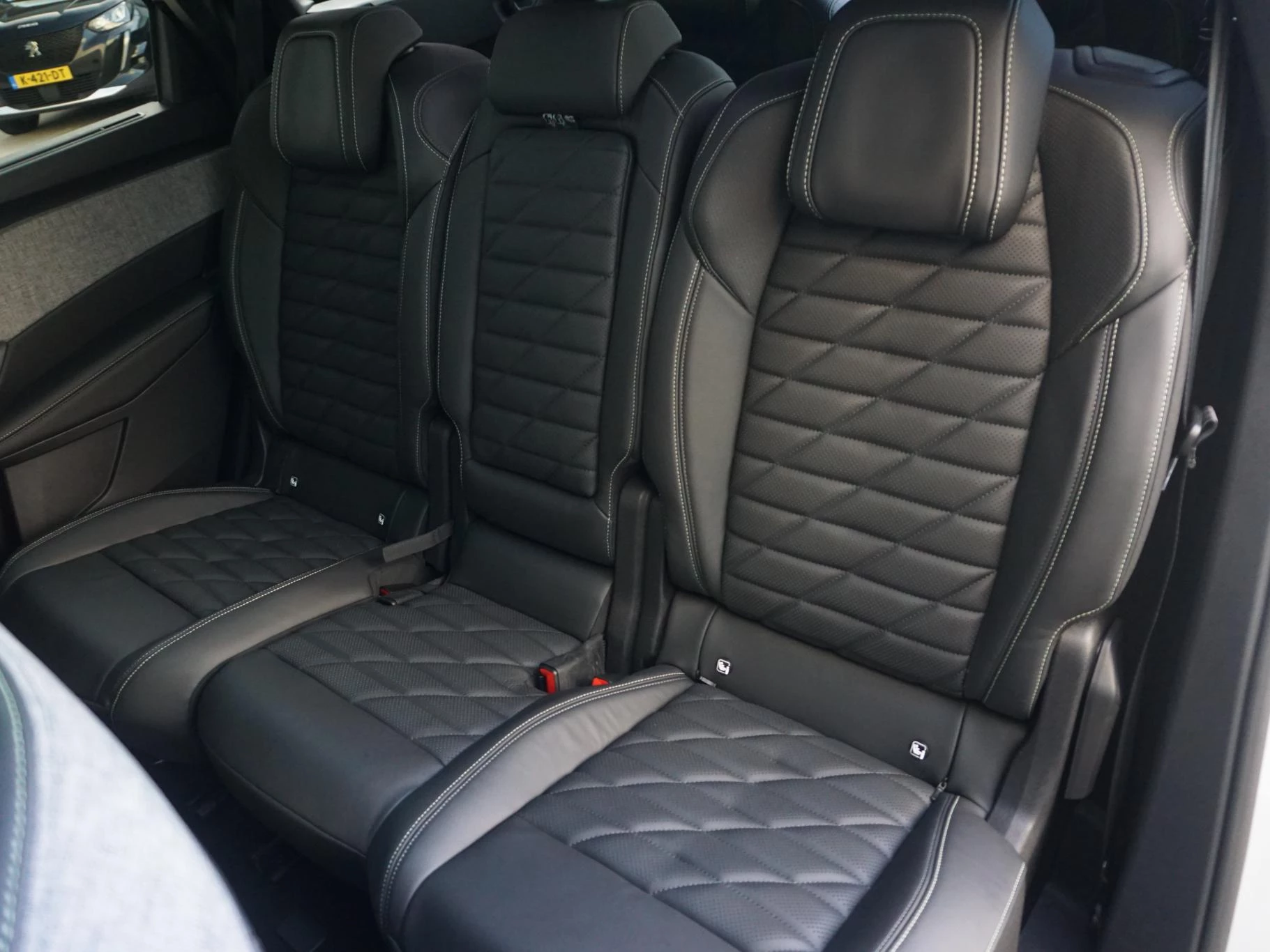 Hoofdafbeelding Peugeot e-5008