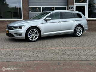 Hoofdafbeelding Volkswagen Passat Volkswagen Passat Variant 1.4 TSI GTE DSG LEDER/PANO/AIRCO
