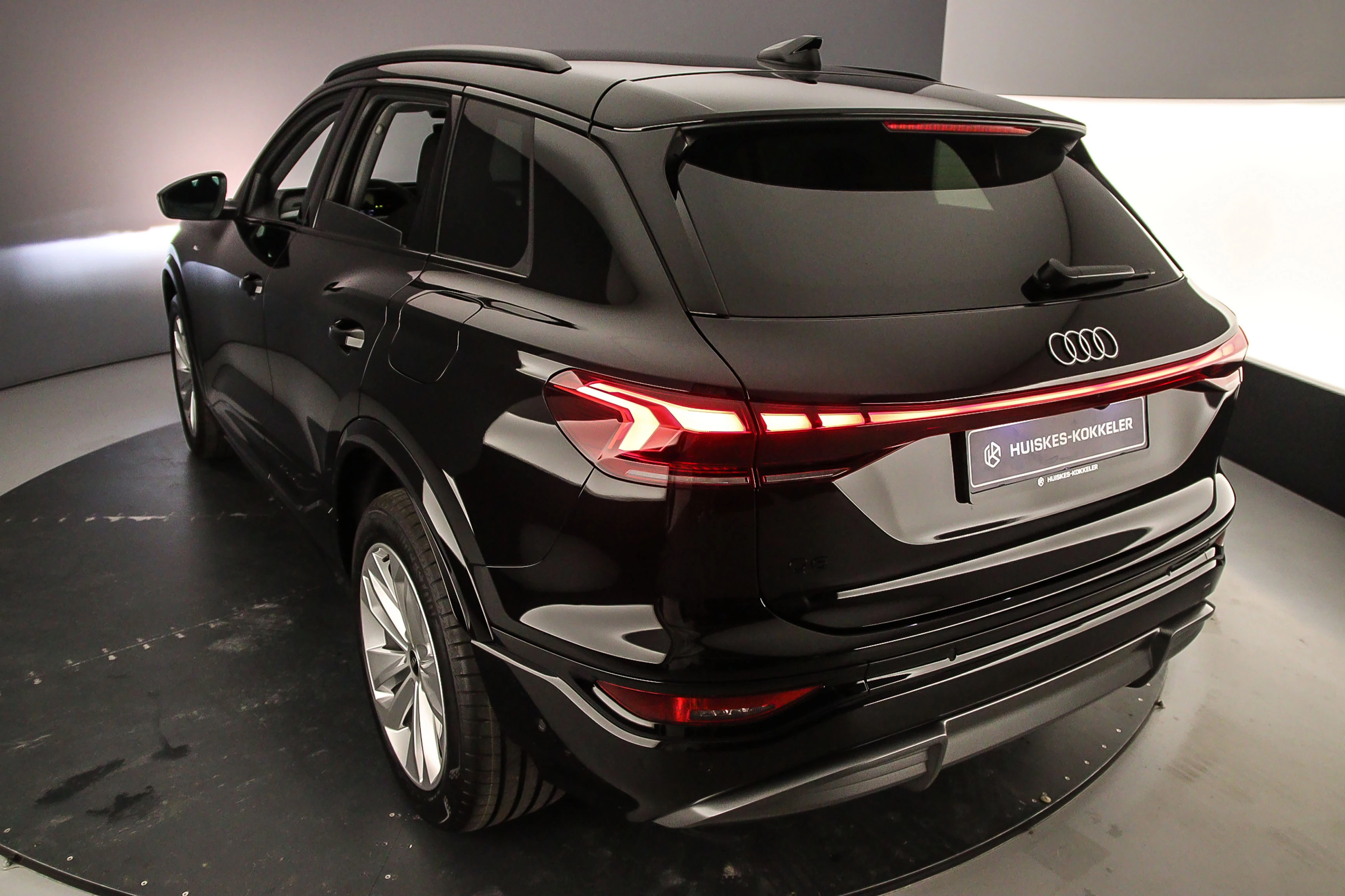 Hoofdafbeelding Audi Q6 e-tron