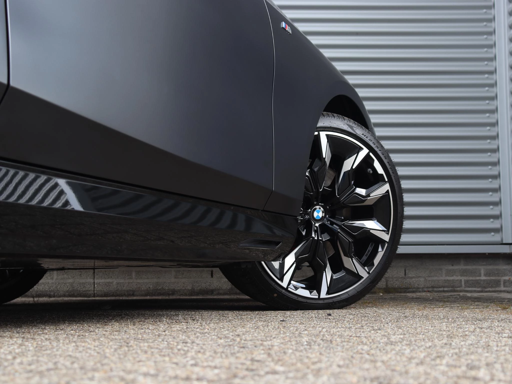 Hoofdafbeelding BMW i5