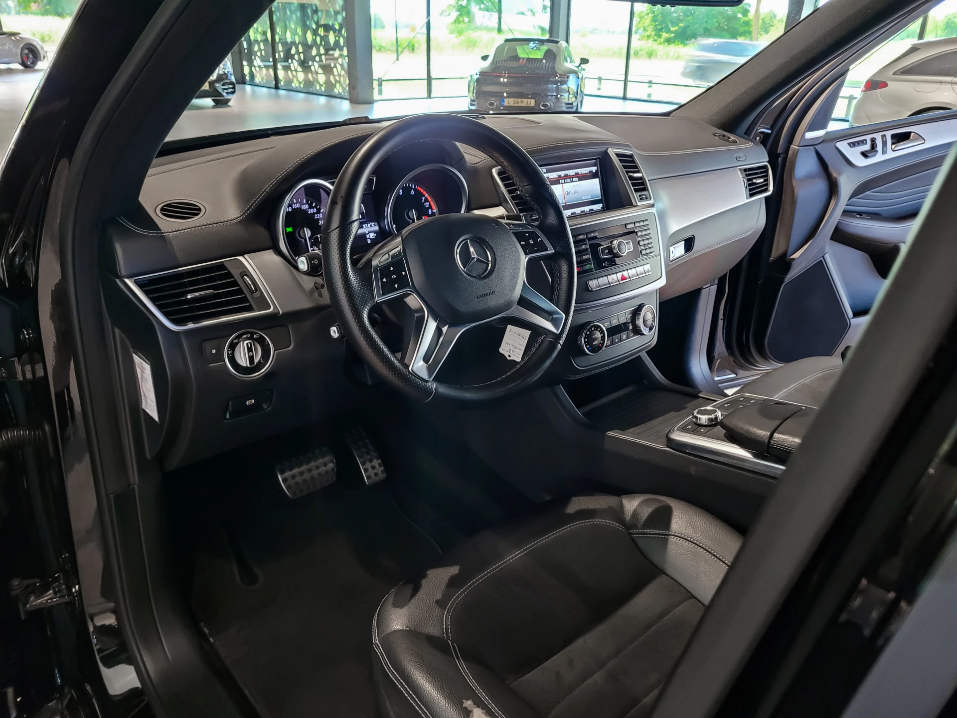 Hoofdafbeelding Mercedes-Benz M-Klasse
