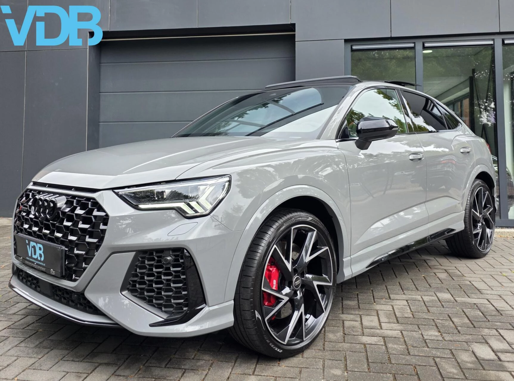 Hoofdafbeelding Audi RSQ3