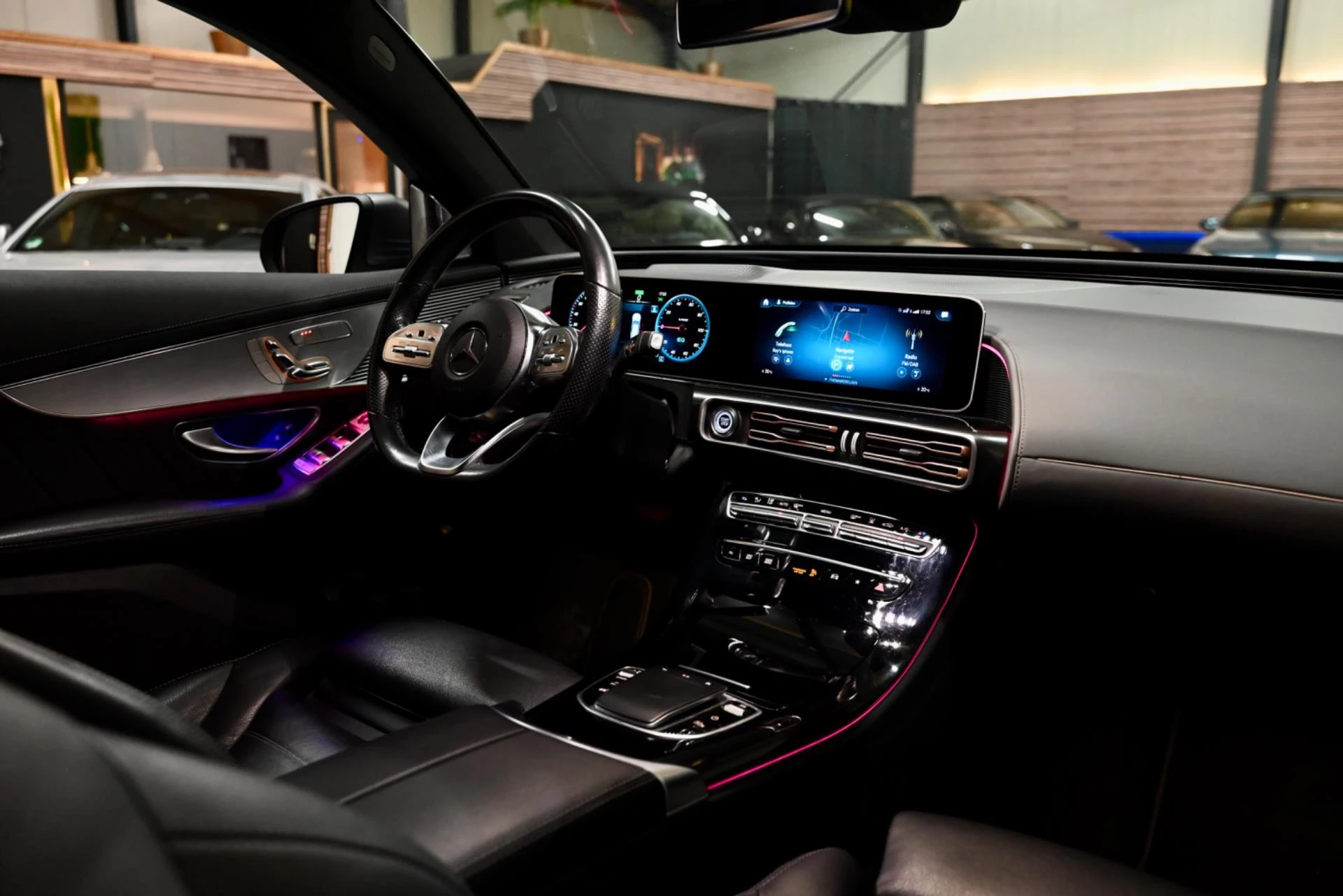 Hoofdafbeelding Mercedes-Benz EQC