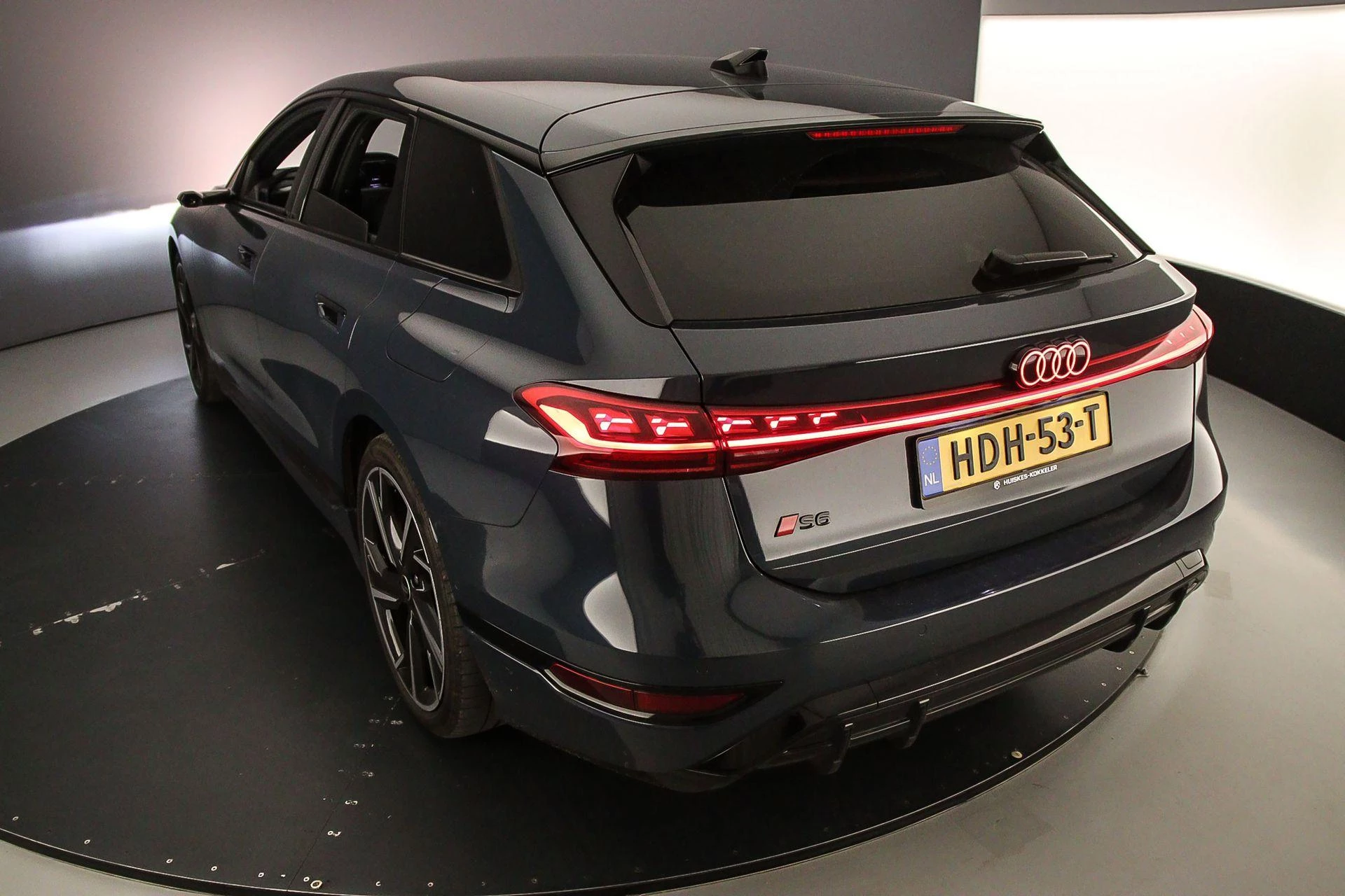 Hoofdafbeelding Audi S6 Avant e-tron
