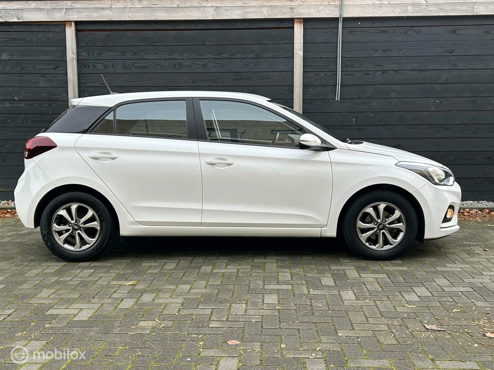 Hoofdafbeelding Hyundai i20