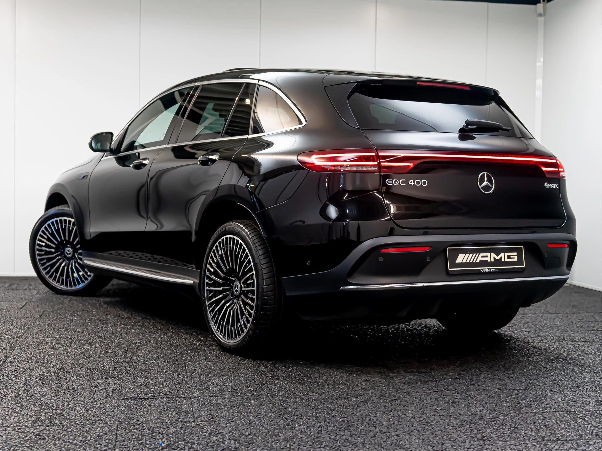 Hoofdafbeelding Mercedes-Benz EQC