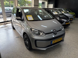 Volkswagen up! Up 1.0 BMT MOVE / AIRCO / AUX / DAB RADIO / 5 DEURS