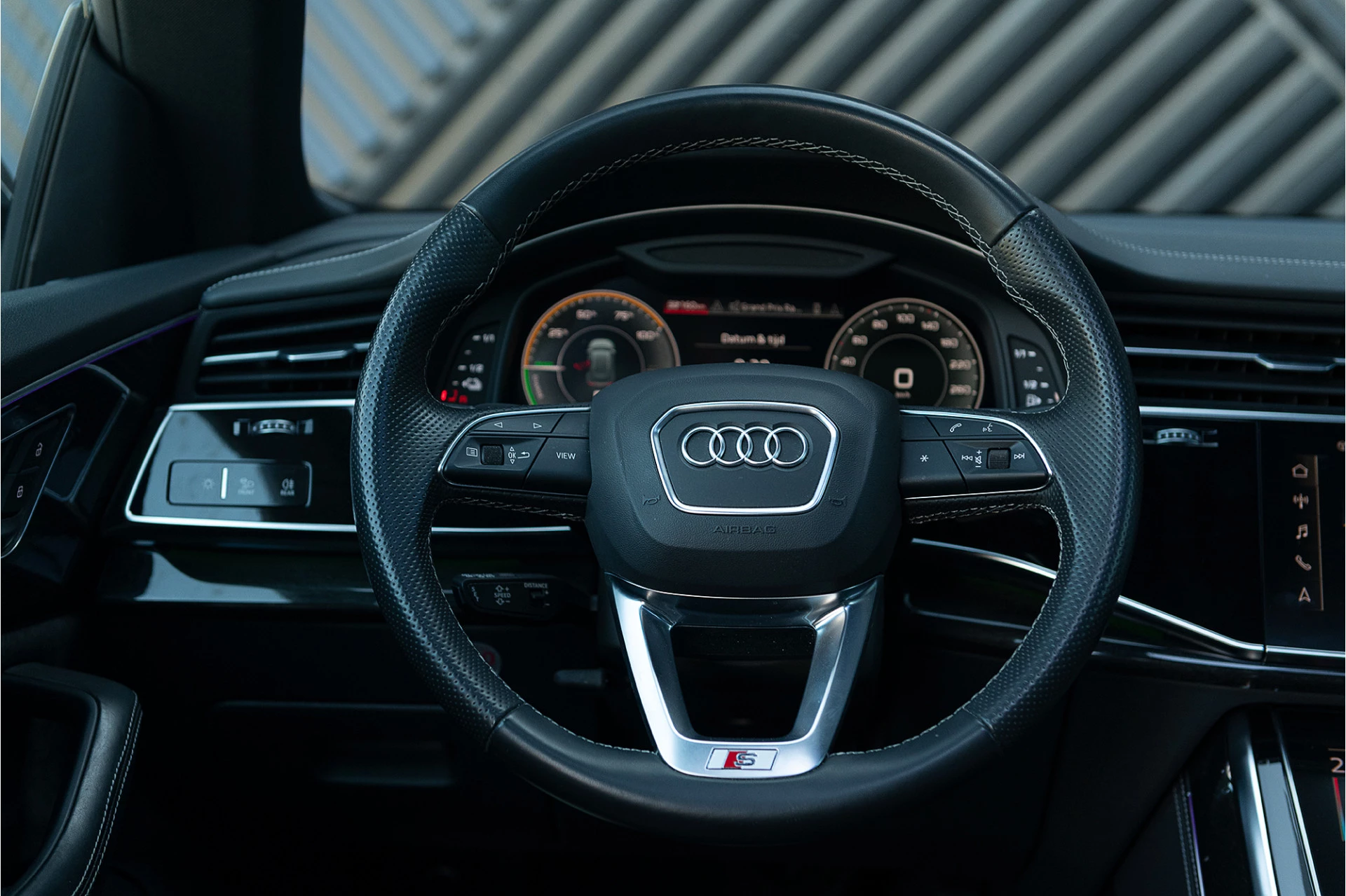 Hoofdafbeelding Audi Q8