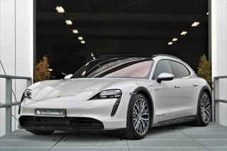 Hoofdafbeelding Porsche Taycan Porsche Taycan Cross Turismo 4S 571pk 93,4 kWh Performance Battery Plus Pano PassengerDisplay Bose ACC 360-camera DubbelGlas