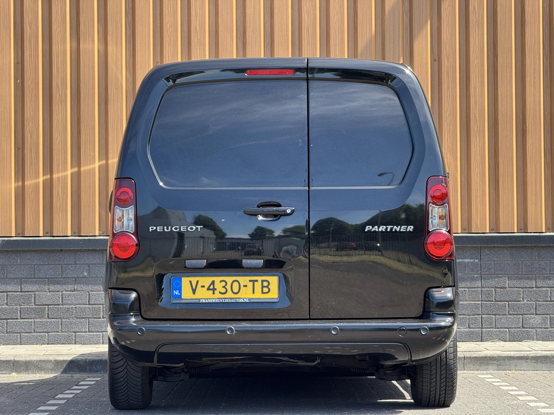 Hoofdafbeelding Peugeot Partner