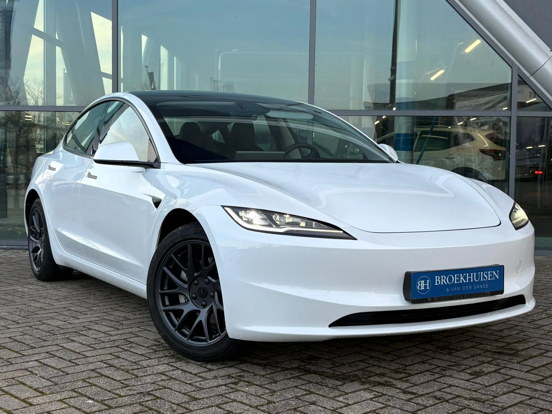Hoofdafbeelding Tesla Model 3