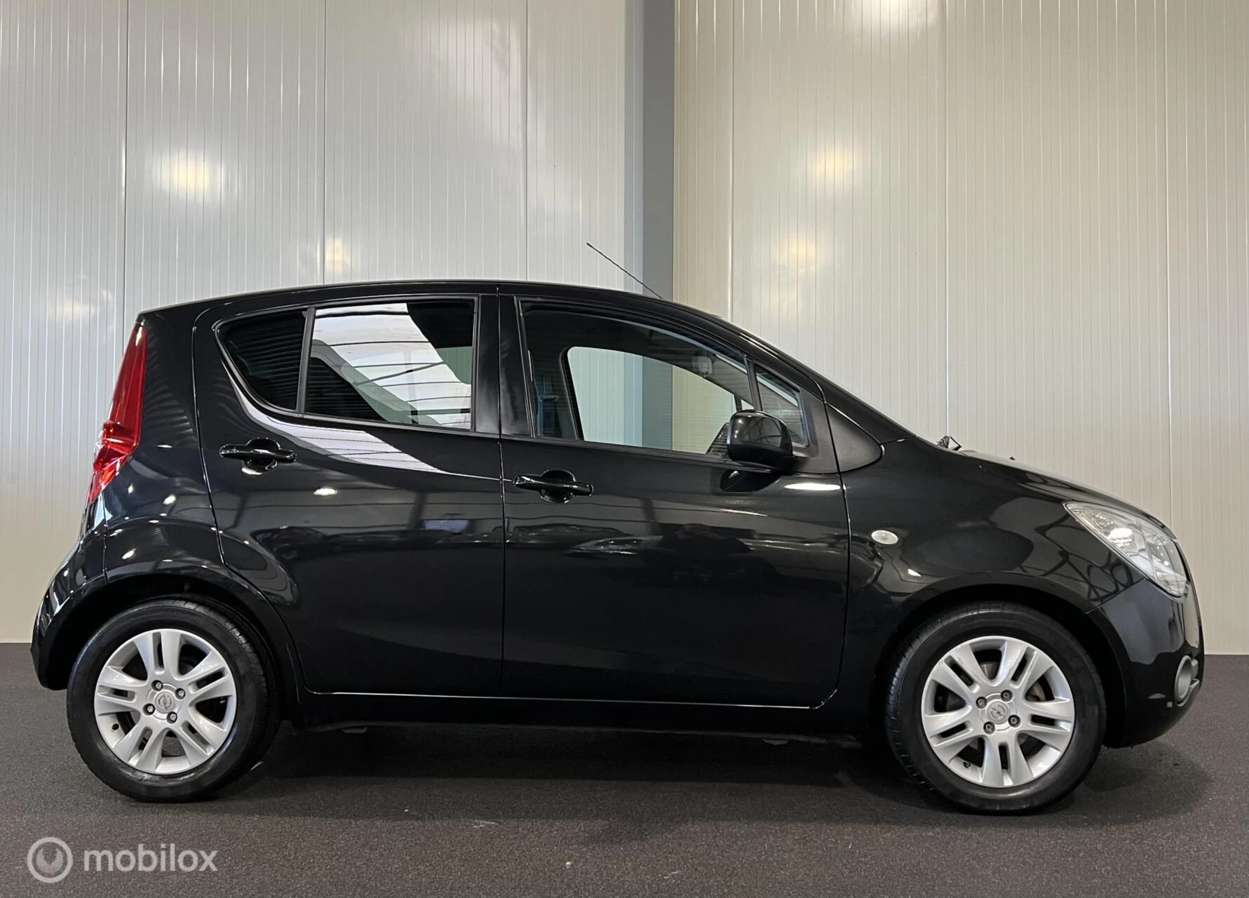 Hoofdafbeelding Opel Agila