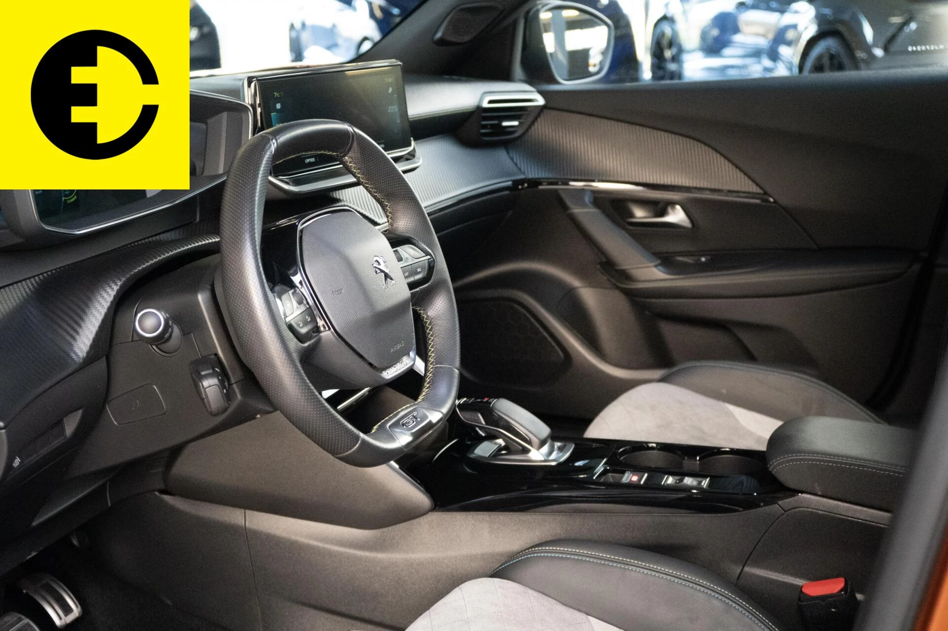 Hoofdafbeelding Peugeot e-2008