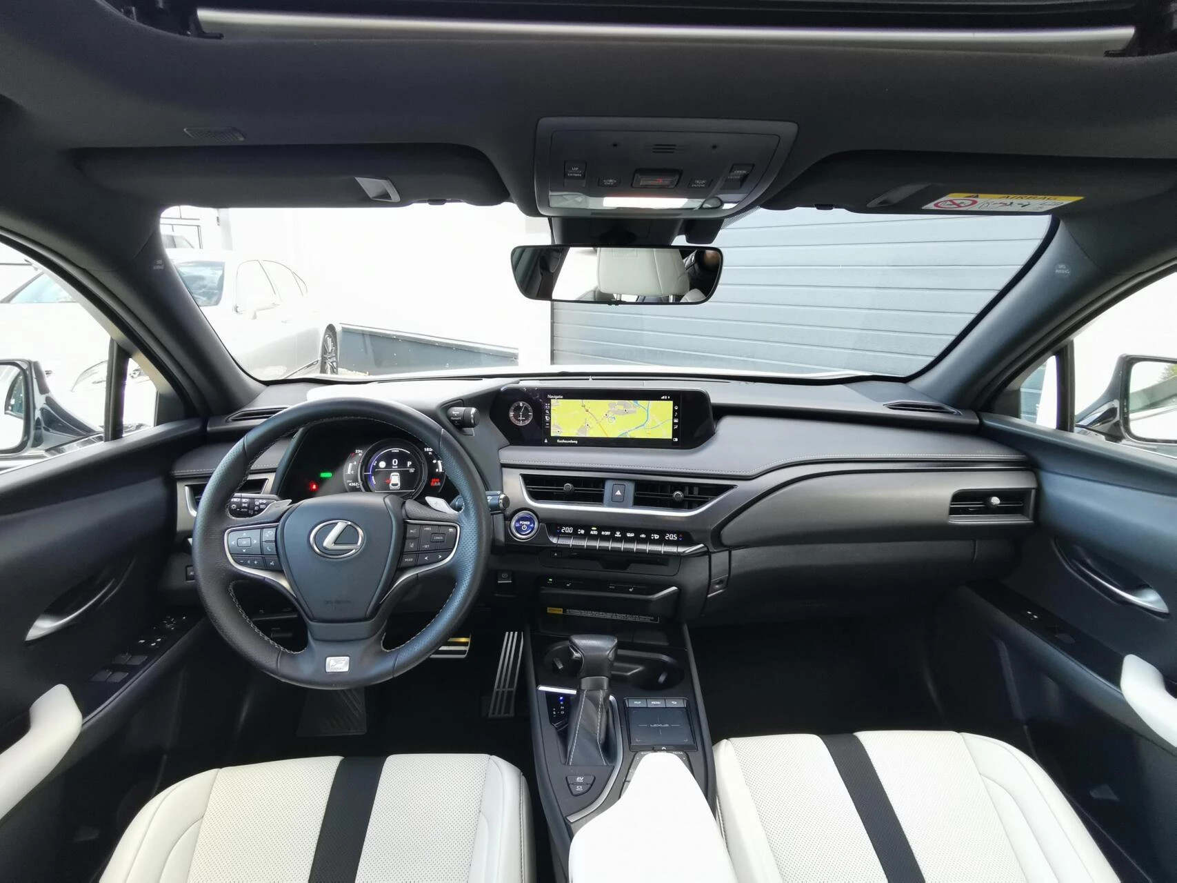 Hoofdafbeelding Lexus UX