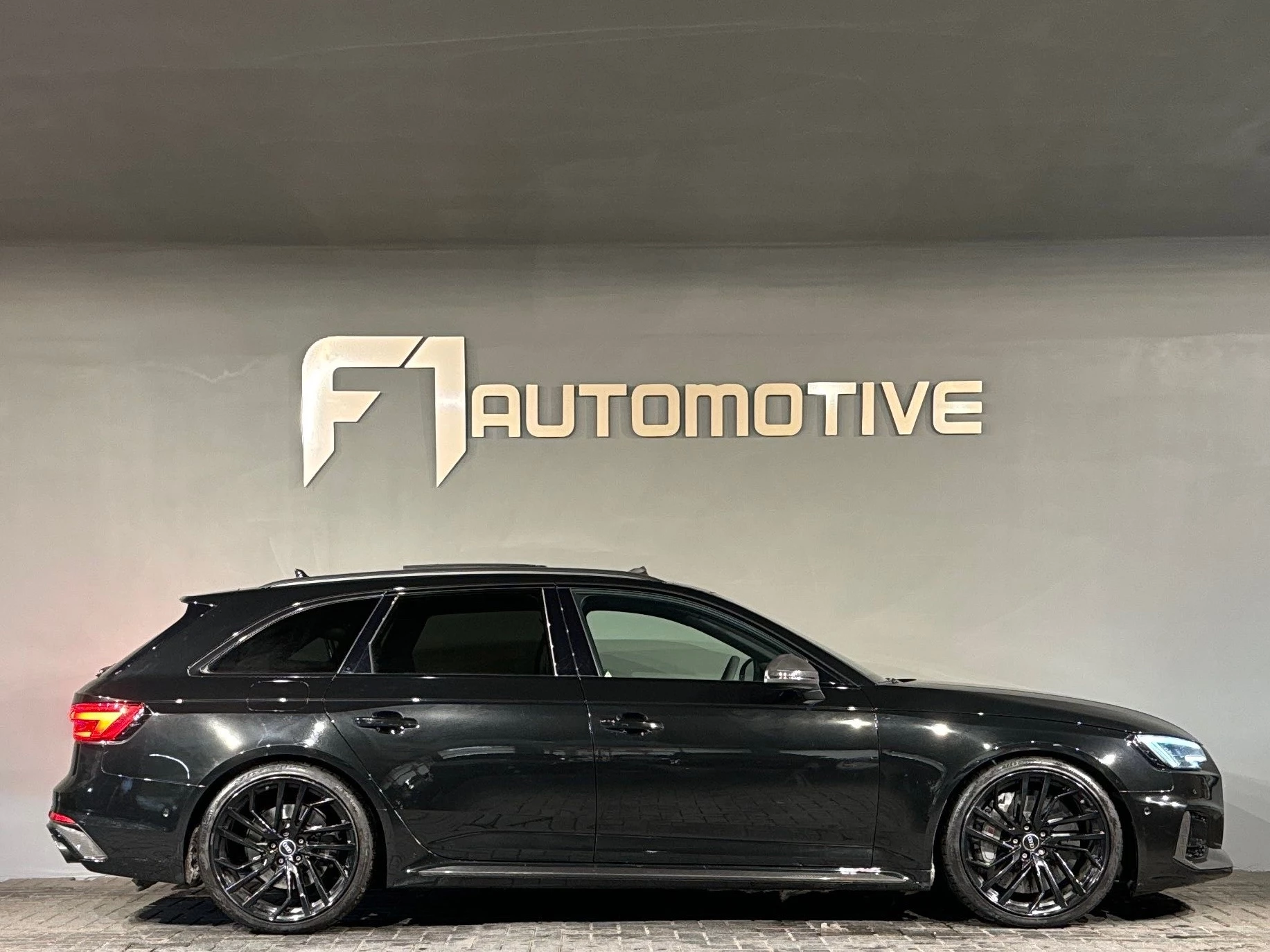 Hoofdafbeelding Audi RS4