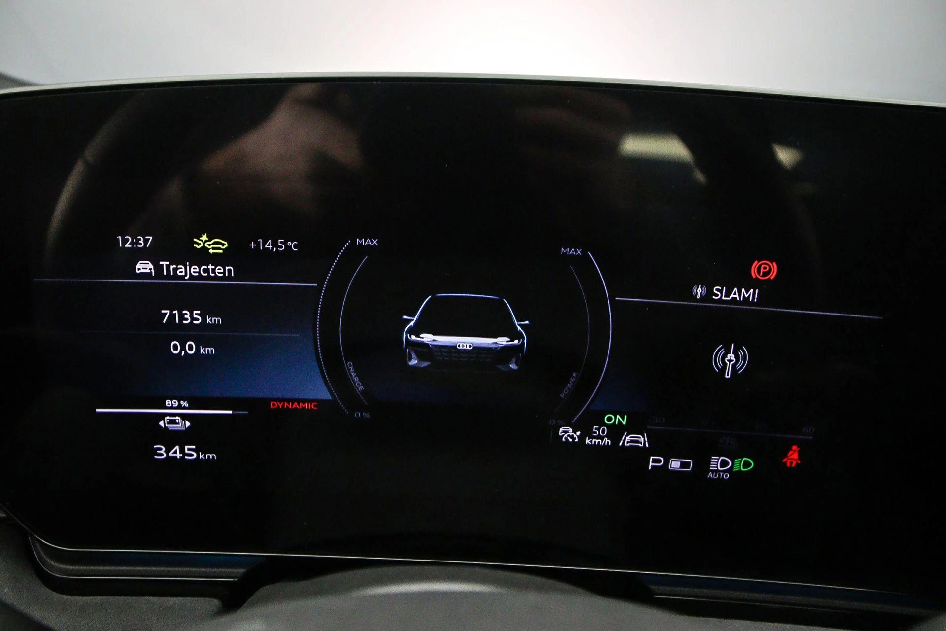 Hoofdafbeelding Audi A6 Avant e-tron