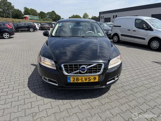 Volvo V70 2.0T Kinetic 6 bak navi clima