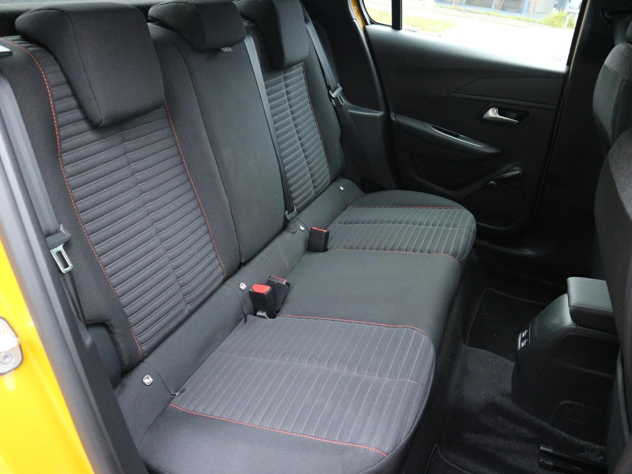 Hoofdafbeelding Peugeot e-208