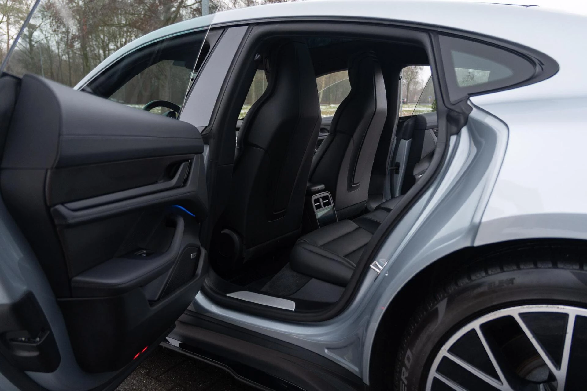 Hoofdafbeelding Porsche Taycan