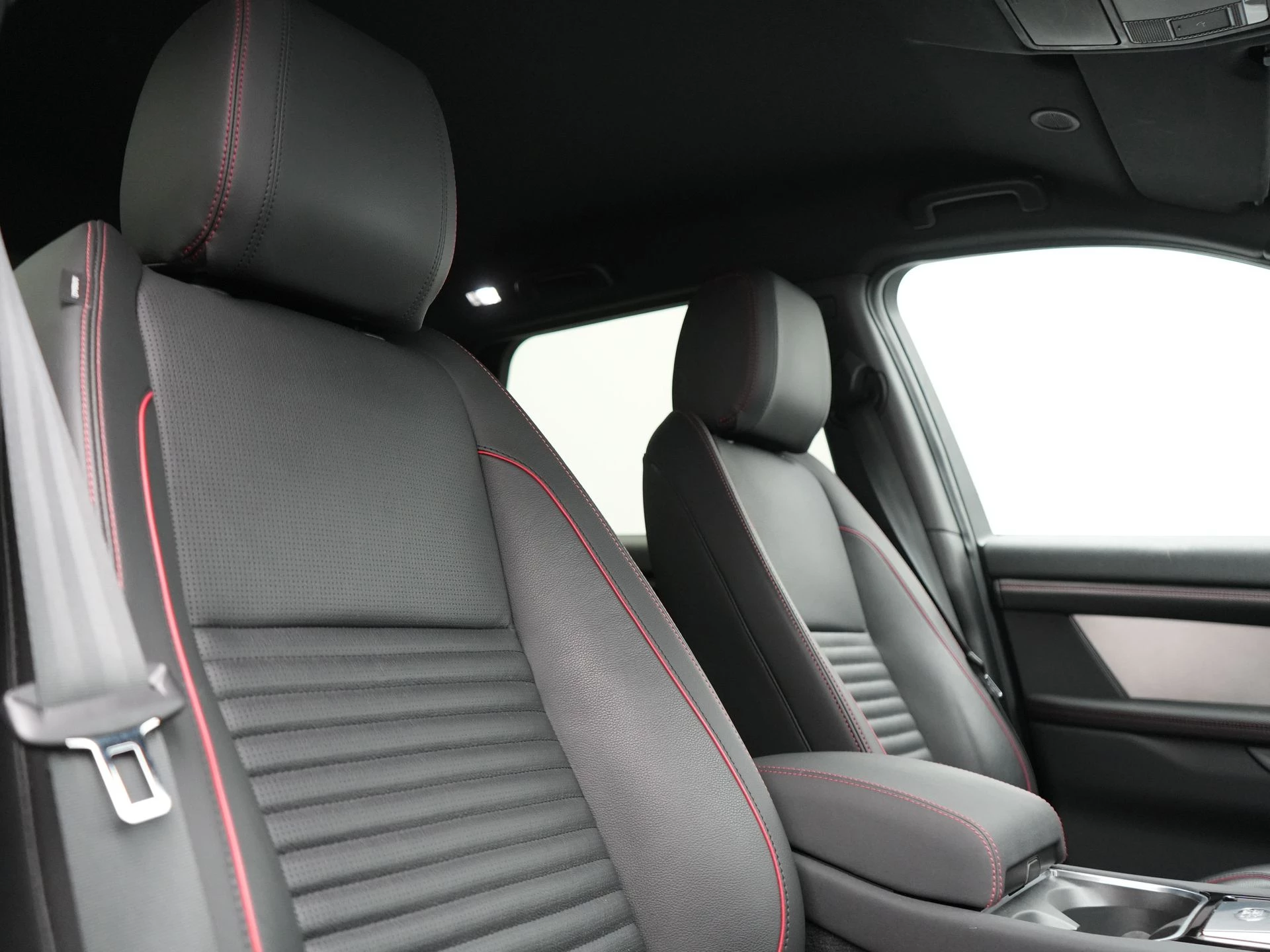 Hoofdafbeelding Land Rover Discovery Sport